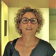 Professeur de français, de culture générale et d'histoire de l'art, (niveau collège, lycée et supérieur), je bénéficie d'une grande expérience pédagogique auprès d'élèves de tout niveau (collège, lycée, supérieur).